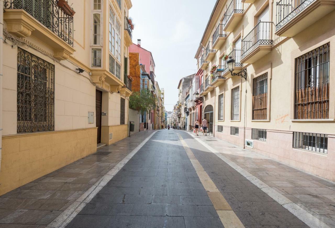 Homely Malaga Plaza Montano Buitenkant foto