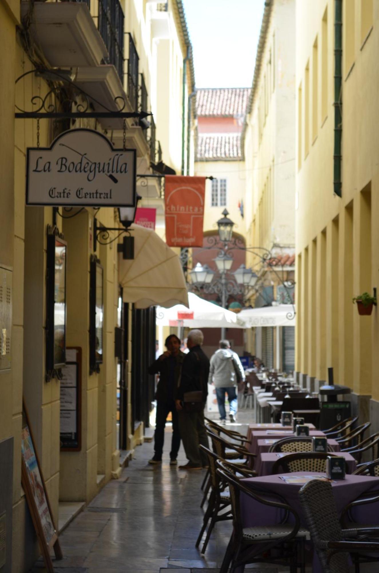 Homely Malaga Plaza Montano Buitenkant foto